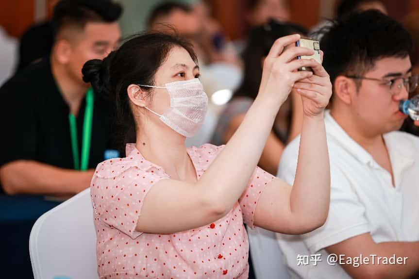 �ƽ�����